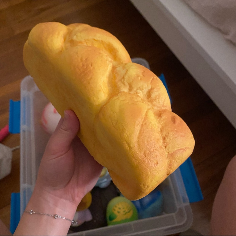 Kiibru Colossal Bread Loaf Squishy